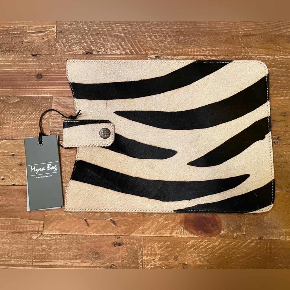 Myra Bag Zebra I-Pad Cover